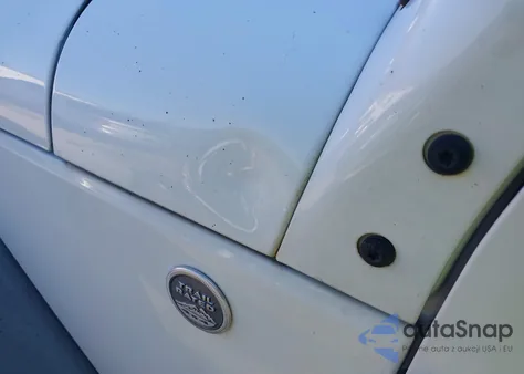 2011 Jeep Wrangler Rubicon z USA, uszkodzony, nr VIN 1J4BA6D18BL566043